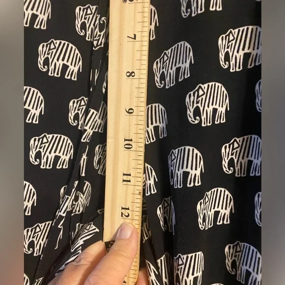 Grace Elements Elephant Print Palazzo Pants Women’s L Black Wide Leg - Picture 5 of 10